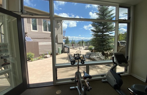 Snowmass Village Condo | 🌲Timberline A3G Standard 1-Bedroom + Loft ~Hot Tub~Pool~WiFi~Ski-in/out~Local Shuttle🌲