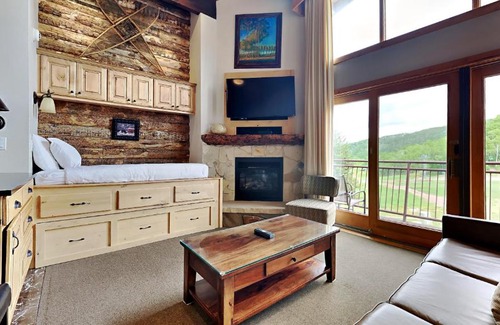 Snowmass Village House | Timberline Condominiums Studio Loft Deluxe Unit 317