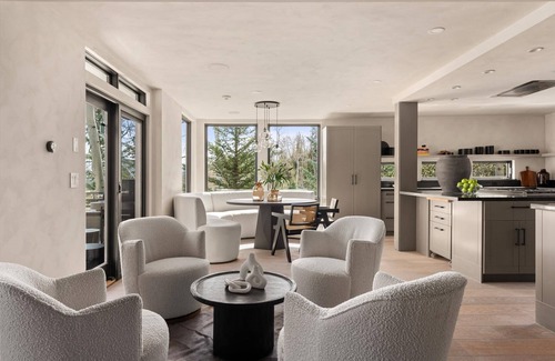 Snowmass Village House | Timberline Lodge by Rove - Family Hot Tub & Patio with Views