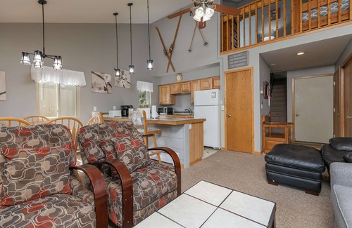 Peak 9 Condo | Timbernest Cottonwood Condo: Ideal Breck Location