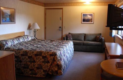 Bigfork Hotel | Timbers Motel