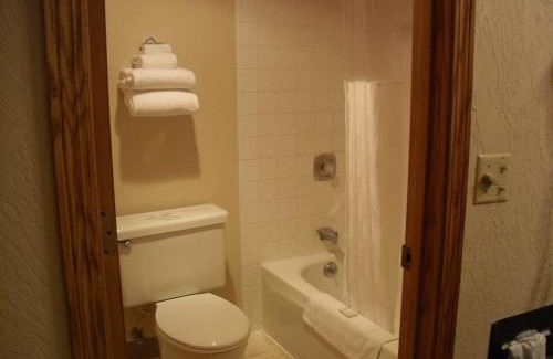 Bigfork Hotel | Timbers Motel
