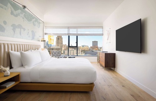 Tenderloin Hotel | Timbri Hotel San Francisco, Curio Collection by Hilton