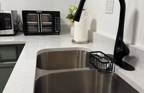 West Jordan Apartment | Timeless Confort and Charming 2-bedroom decor apartment in West Jordan