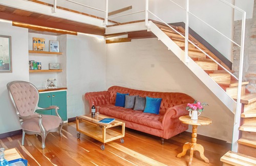 Centro Historico Apartment | Timeless Elegance Meets Modern Comfort in Quito’s Historic Center