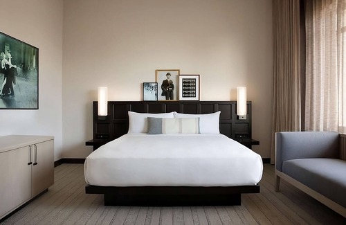 Union Square Hotel | Timeless Elegance in San Francisco's Heart! Spacious Pet-friendly Accommodation!