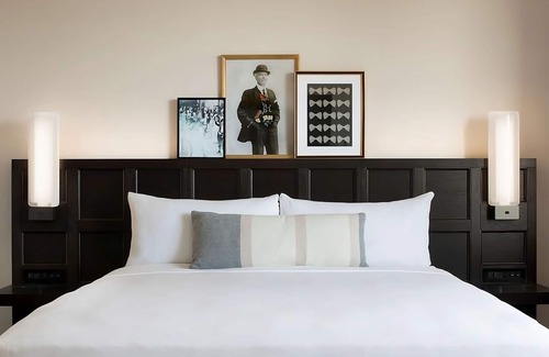 Union Square Hotel | Timeless Elegance in San Francisco's Heart! Spacious Pet-friendly Accommodation!