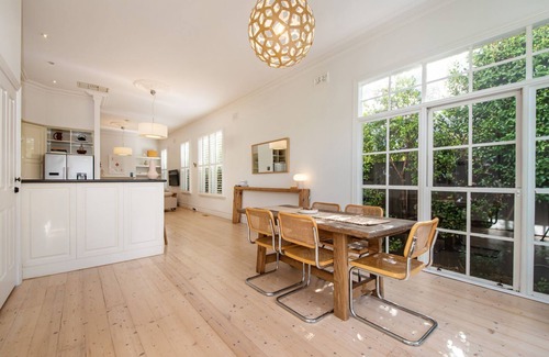 Caulfield East House | Timeless Gem in Malvern East