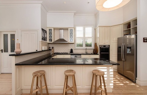 Caulfield East House | Timeless Gem in Malvern East