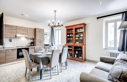 Celio Apartment | Times Rome Colosseum, wide in wonderful location front Coliseum