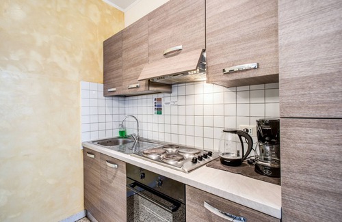 Celio Apartment | Times Rome Colosseum, wide in wonderful location front Coliseum