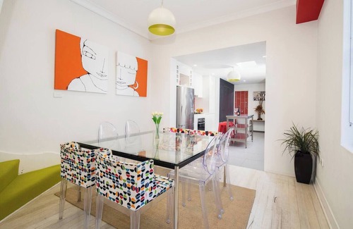Cooks Hill House | Times Square Terrace Vibrant Charm in Newys Heart