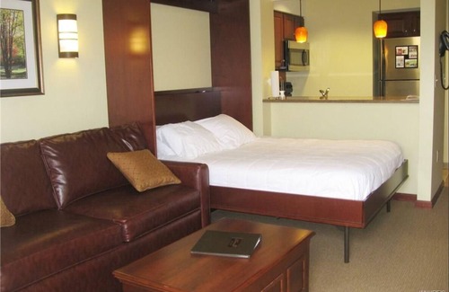 Ellicottville Hotel | Timeshare at Holiday Valley Ski/Golf Resort. First Class Amenities