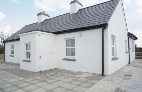 Heir Island House | Timmys Cottage Heir Island by Trident Holiday Homes