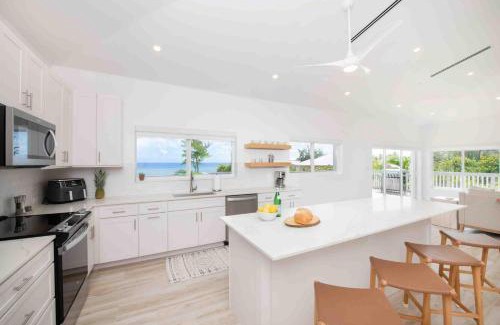 North Side House | Timmys Place - Charming Oceanfront Villa with Direct Beach Access and Scenic Views