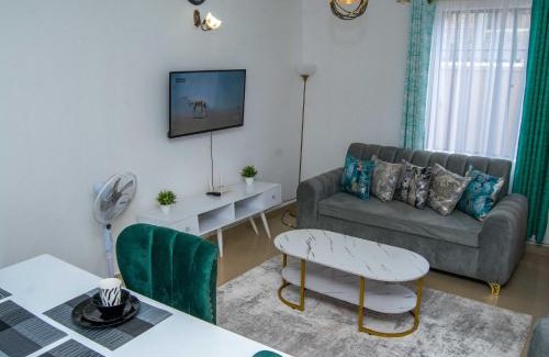 Kisumu Apartment | Tina's 1 BR Apartment with Fast Wi-Fi, Parking and Netflix - Kisumu