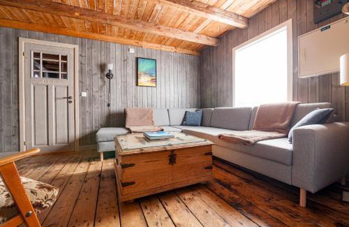 Moskenes House | Tind seaside cabins