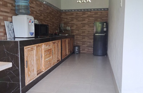 Sambahan Villa | tinggalkan kebisingan dan nikmati ketenangan alam.