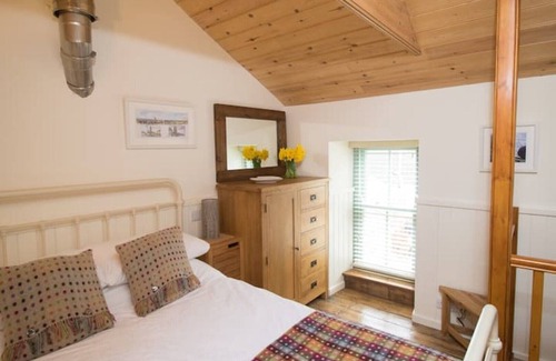 St Just House | Tinner's Barn - cosy escape in the heart of St Just, dog friendly