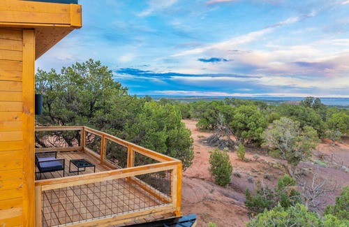 Kanab Cabin | Tiny Cabin, #5 Cedar Ridge View @ The Cedars
