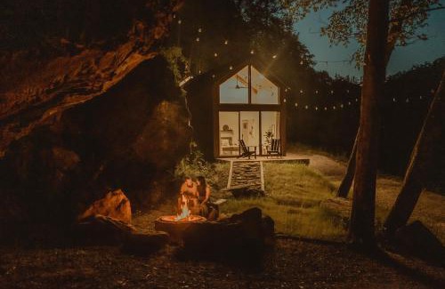 Rogers House | Tiny Cabin in RRG - The Naturalist