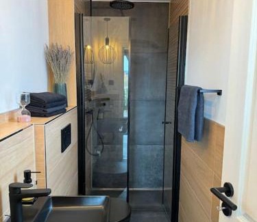 Lobnitz House | Tiny Ferienhaus Oskar 100m Entfernt zum See Strand