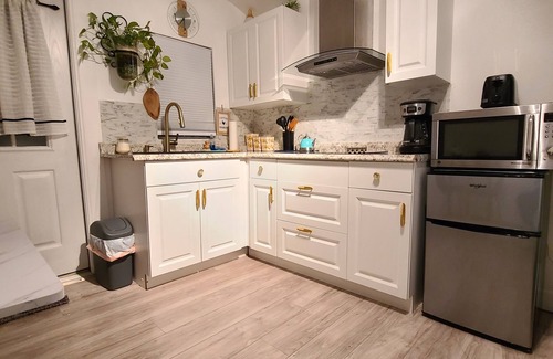 Longwood Cottage | Tiny Hidden Cottage
