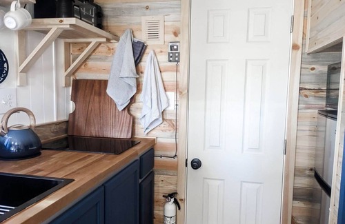 Farmington House | Tiny Home - Flora's Nest