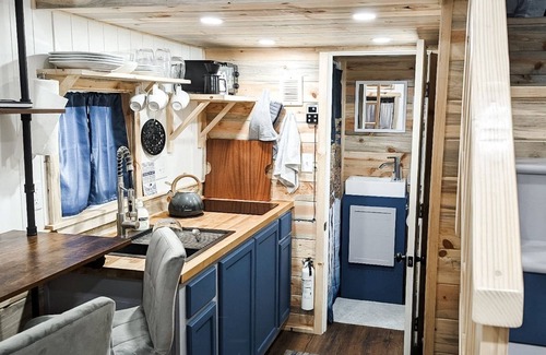 Farmington House | Tiny Home - Flora's Nest