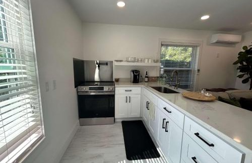Conway Apartment | Tiny House 10 min from OIA sleeps 2