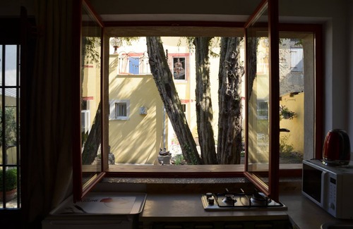 Dun-le-Palestel House | Tiny house - 5 mins off the Valley of the painters