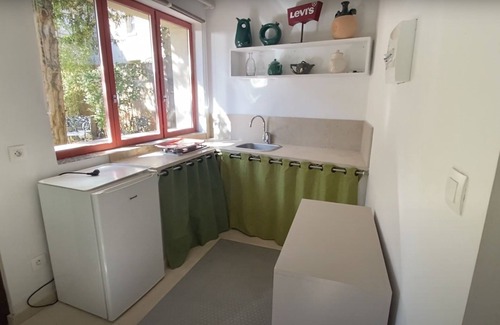 Dun-le-Palestel House | Tiny house - 5 mins off the Valley of the painters