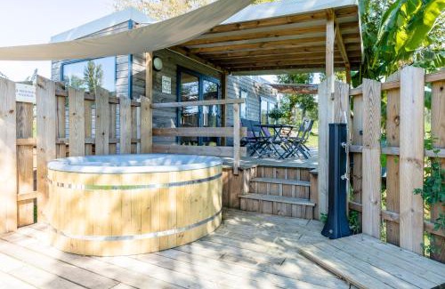 Castelviel House | Tiny House avec SPA, proche de Bordeaux et de Saint-Emilion