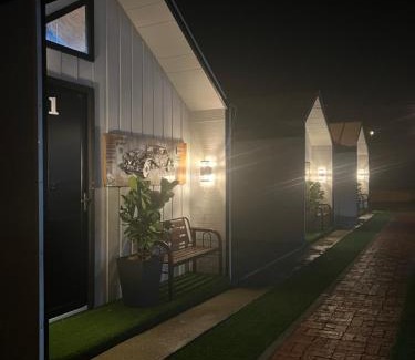 Taman Pilah Jaya Bed & Breakfast | Tiny house D’pilah