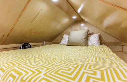 Clarksville House | Tiny House Downtown | Loft + Full Bath | Walkable Location