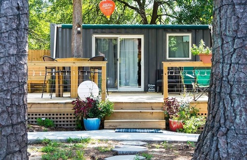 Lithia Springs House | Tiny House & Huge Arcade Near Six Flags Over Georgia - Clothing Optional