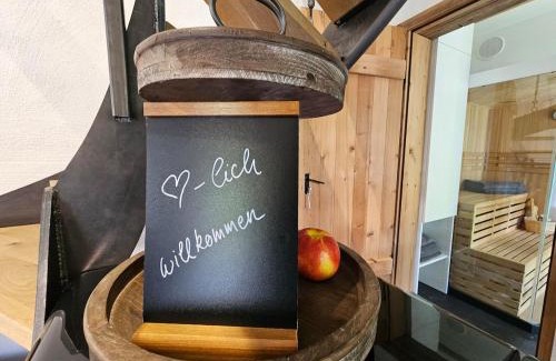Oberdorla House | Tiny House mit eigener Sauna am Waldrand in der Fränkischen Schweiz
