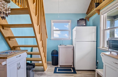 Crystal Beach House | Tiny House on Bolivar