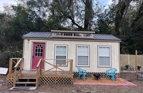 La Crosse Cabin | Tiny House on The Grove