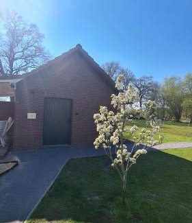 Bredehorn House | Tiny House Südliches Friesland-FRI Natur erleben
