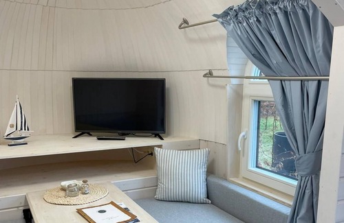 Belau RV Rental | Tiny Igloo Karlsson