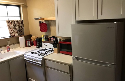 Idyllwild Apartment | Tiny Mountain Cabin under the pines. Close to town. Dogs ok.
