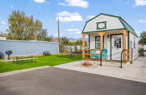 Hurricane Cabin | Tiny Oasis #2 - Hurricane, UT