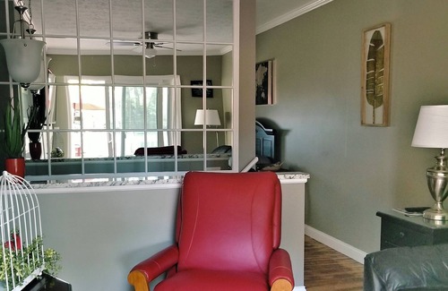 Madison House | Tiny Too (Tiny house w/ River View)