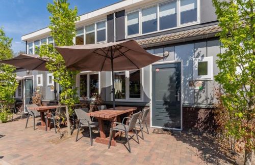 Hulshorst House | Tiny Zwarte Mees