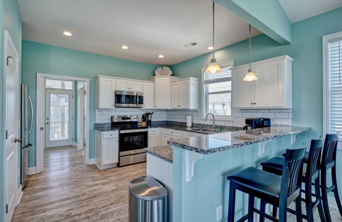 Surf City House | Tip-Sea Turtle- Ocean & Sound views- Golf cart
