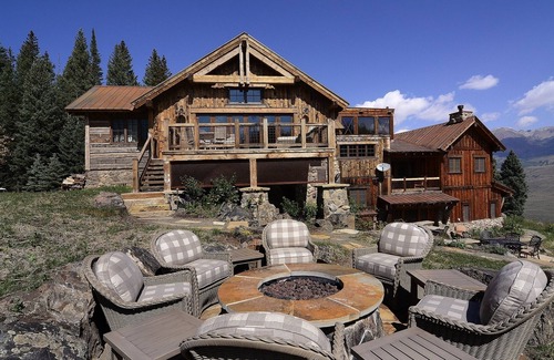 Crested Butte House | Tipple House/7,000 Sq/Ft of Luxury Ski/in Ski-out! Hot Tub/Media Room/Fire Pit!