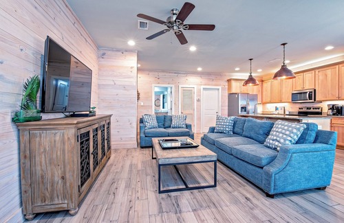 Gulf Shores House | Tipsy Turtle Your Gulf Shores Vacation Spot Beach and Pool by Prickett Properties