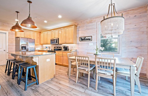 Gulf Shores House | Tipsy Turtle Your Gulf Shores Vacation Spot Beach and Pool by Prickett Properties