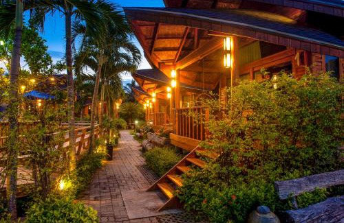 Rayong Hotel | Tique Series Boutique Resort (SHA Extra Plus)